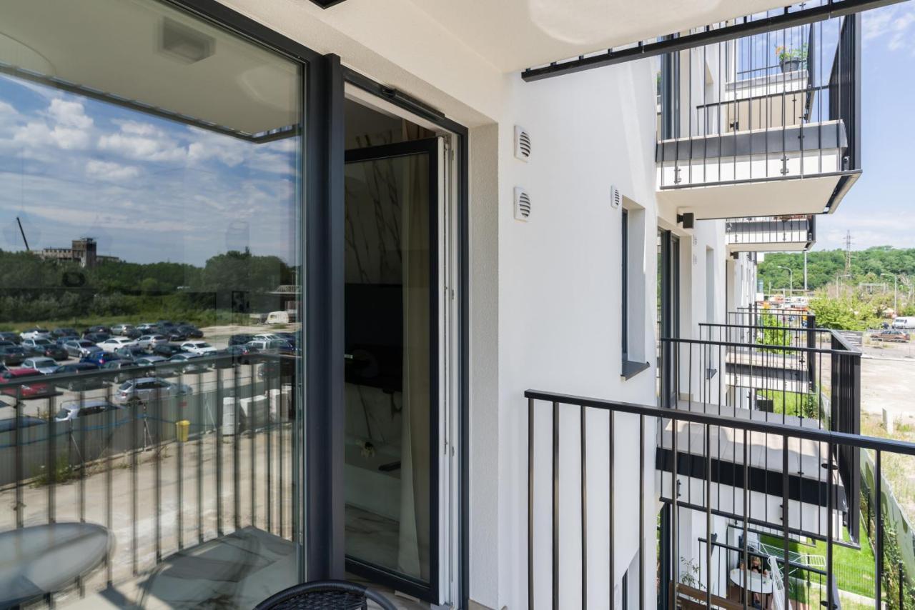 Esencja Apartments With Free Parking Garbary 104 By Noclegi Renters Poznan Ngoại thất bức ảnh