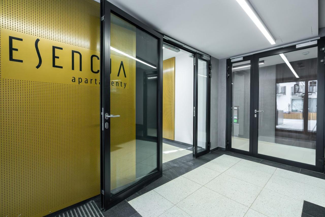 Esencja Apartments With Free Parking Garbary 104 By Noclegi Renters Poznan Ngoại thất bức ảnh