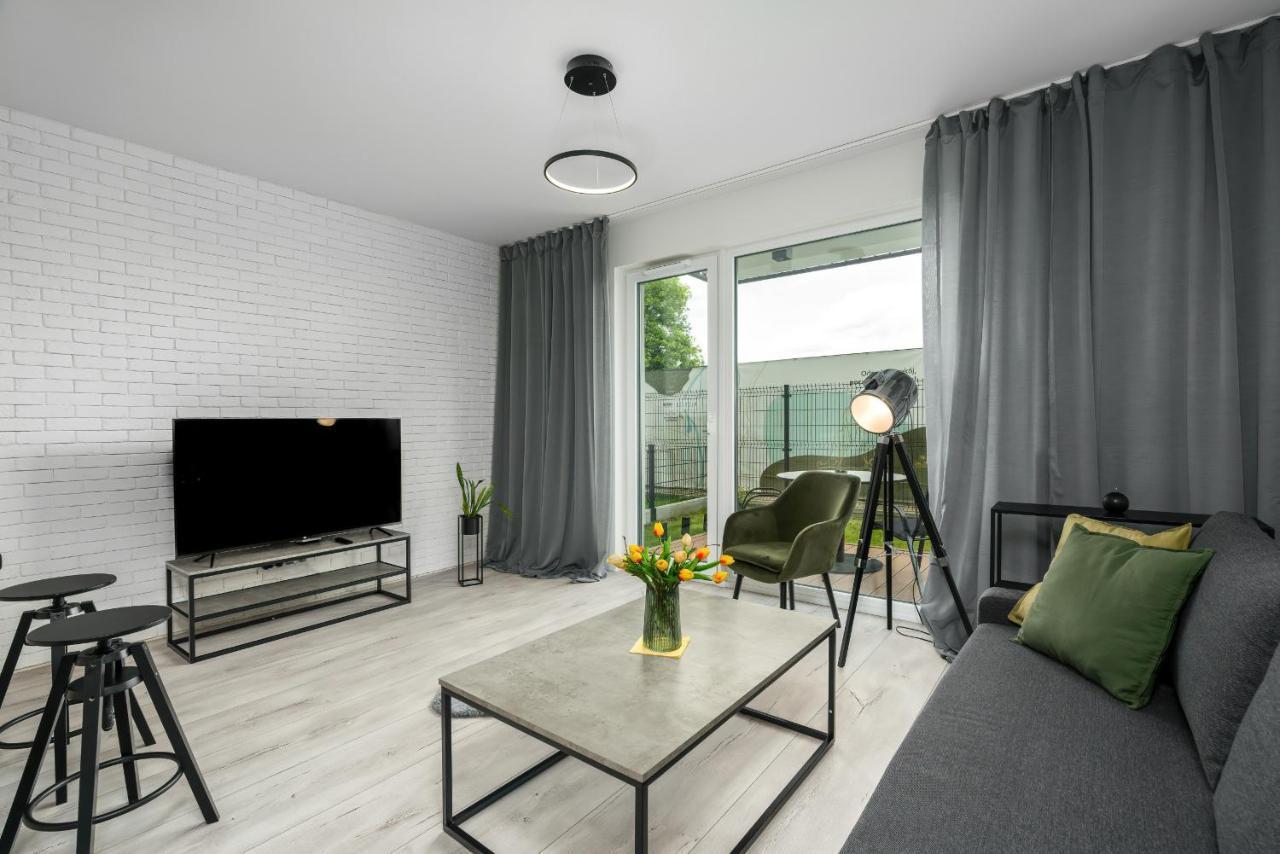 Esencja Apartments With Free Parking Garbary 104 By Noclegi Renters Poznan Ngoại thất bức ảnh