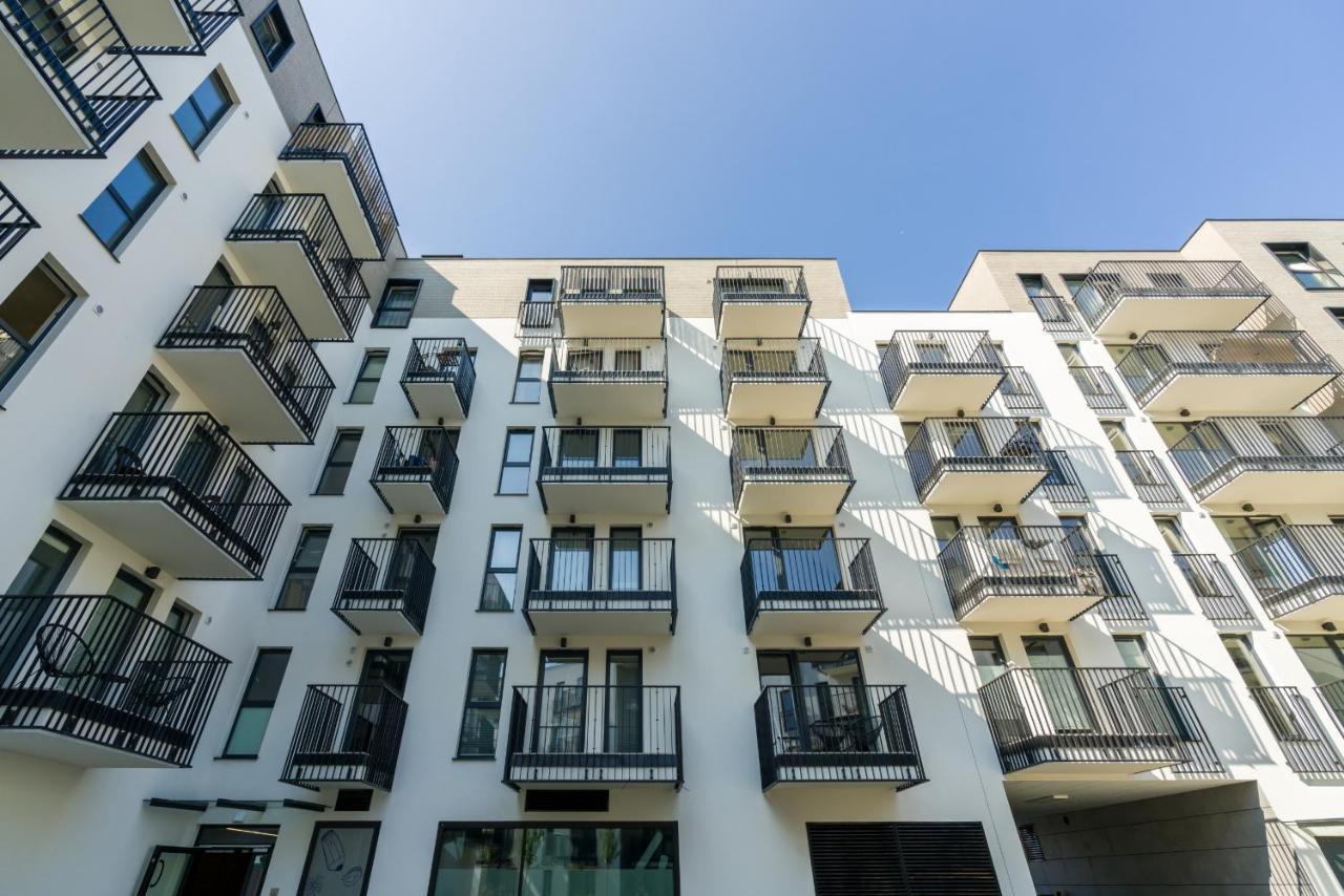 Esencja Apartments With Free Parking Garbary 104 By Noclegi Renters Poznan Ngoại thất bức ảnh