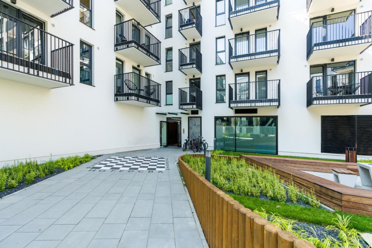 Esencja Apartments With Free Parking Garbary 104 By Noclegi Renters Poznan Ngoại thất bức ảnh