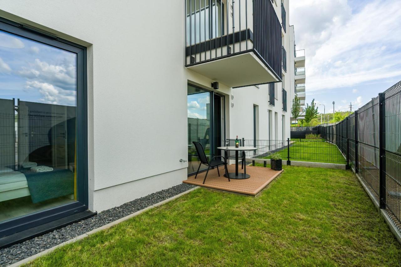 Esencja Apartments With Free Parking Garbary 104 By Noclegi Renters Poznan Ngoại thất bức ảnh