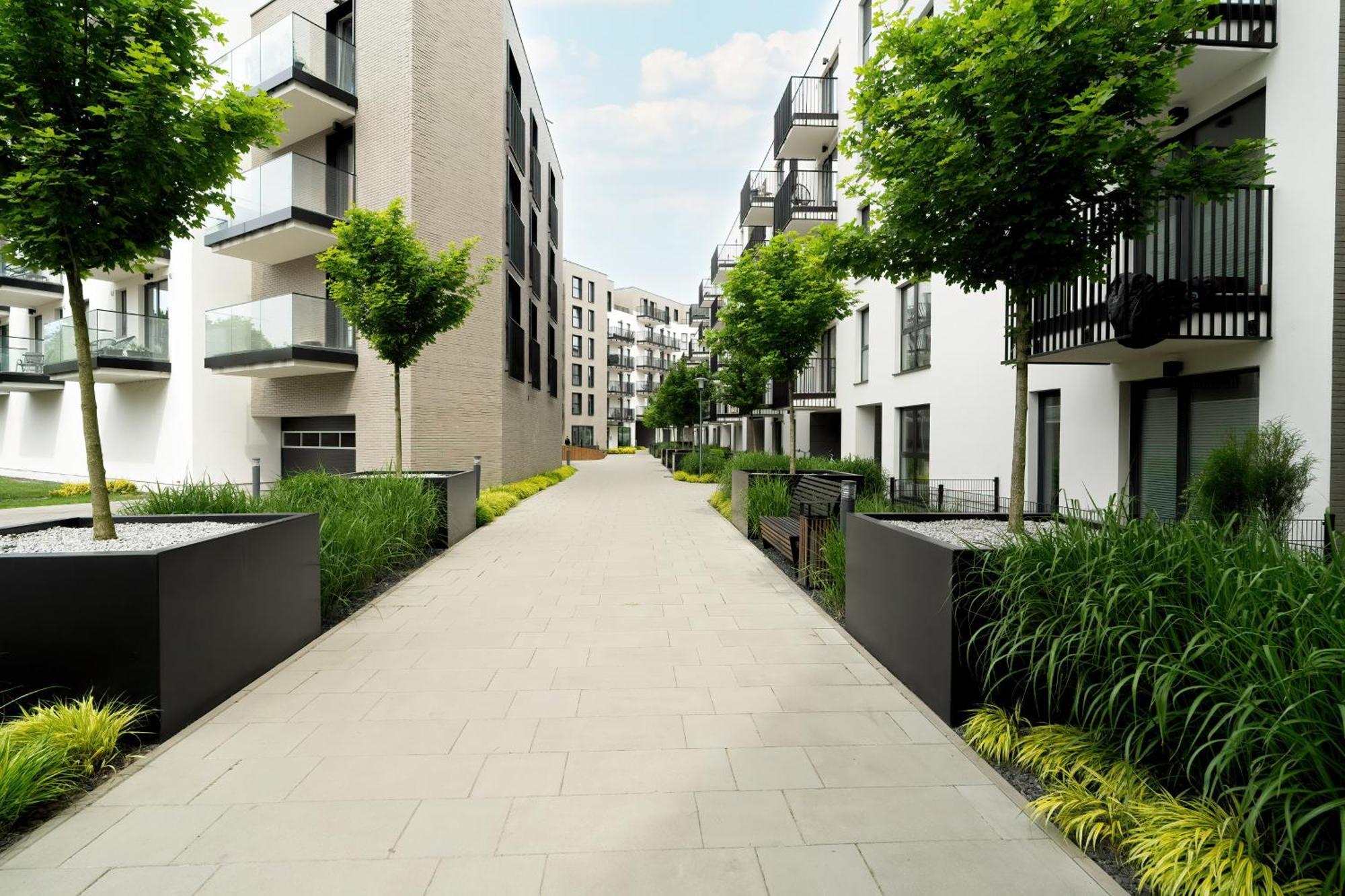 Esencja Apartments With Free Parking Garbary 104 By Noclegi Renters Poznan Ngoại thất bức ảnh